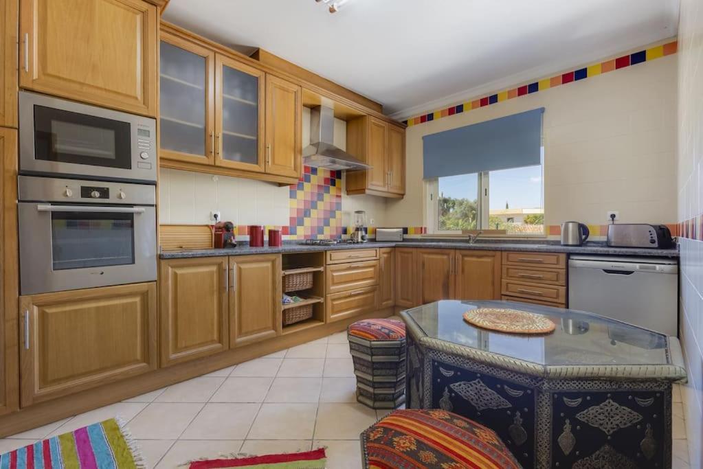 Villa Riad Latifa - Authentic Riad With Jacuzzi In Albufeira