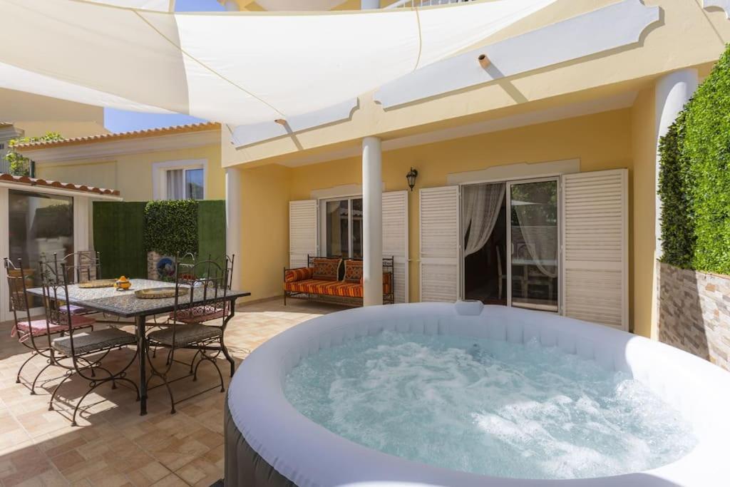 Riad Latifa - Authentic Riad With Jacuzzi In * Albufeira
