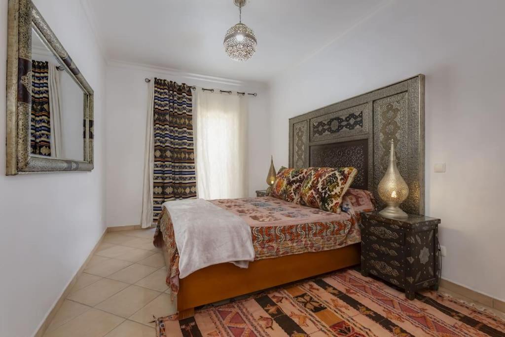 Villa Riad Latifa - Authentic Riad With Jacuzzi In